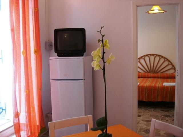 Case Vacanze Arcobaleno Đảo Lipari Phòng bức ảnh
